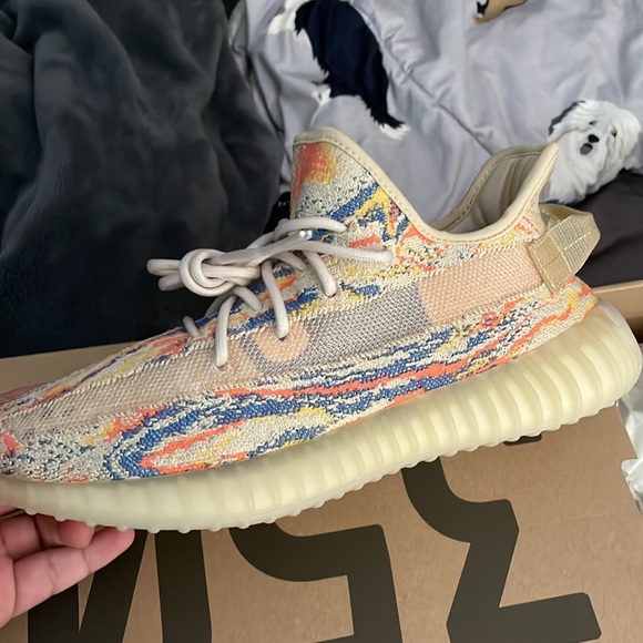 Adidas yeezy main image 7